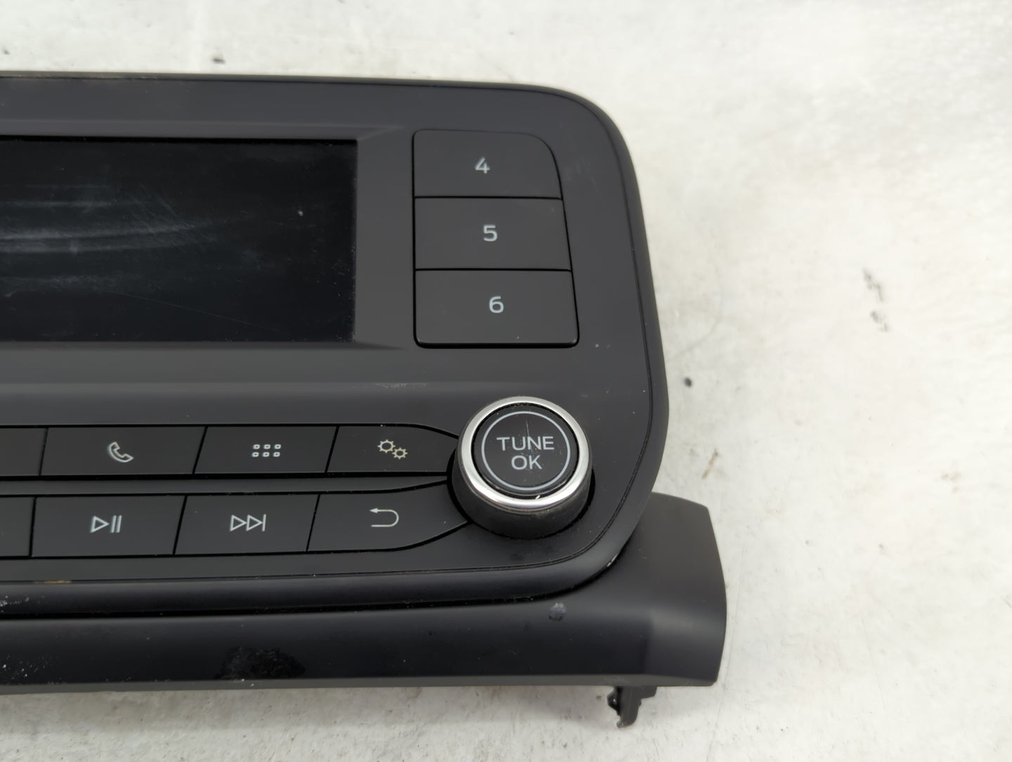 2018-2020 Ford Ecosport Radio AM FM Cd Player Receiver Replacement P/N:H1BT-18B955-EQ Fits Fits 2018 2019 2020 OEM Used Auto