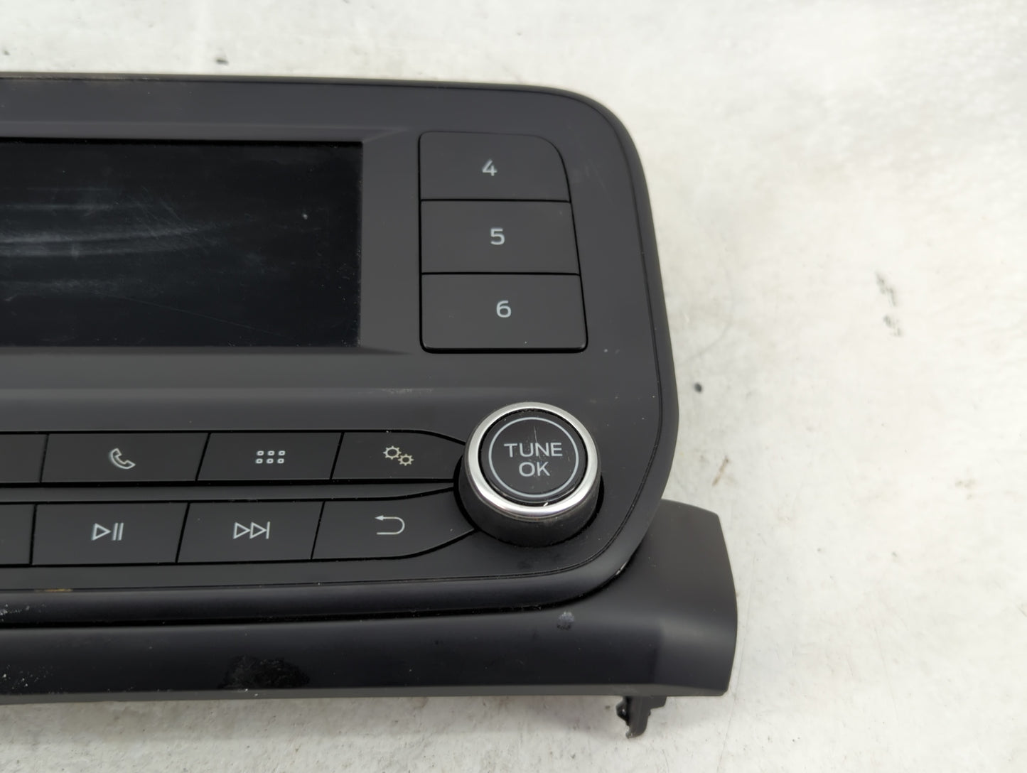 2018-2020 Ford Ecosport Radio AM FM Cd Player Receiver Replacement P/N:H1BT-18B955-EQ Fits Fits 2018 2019 2020 OEM Used Auto