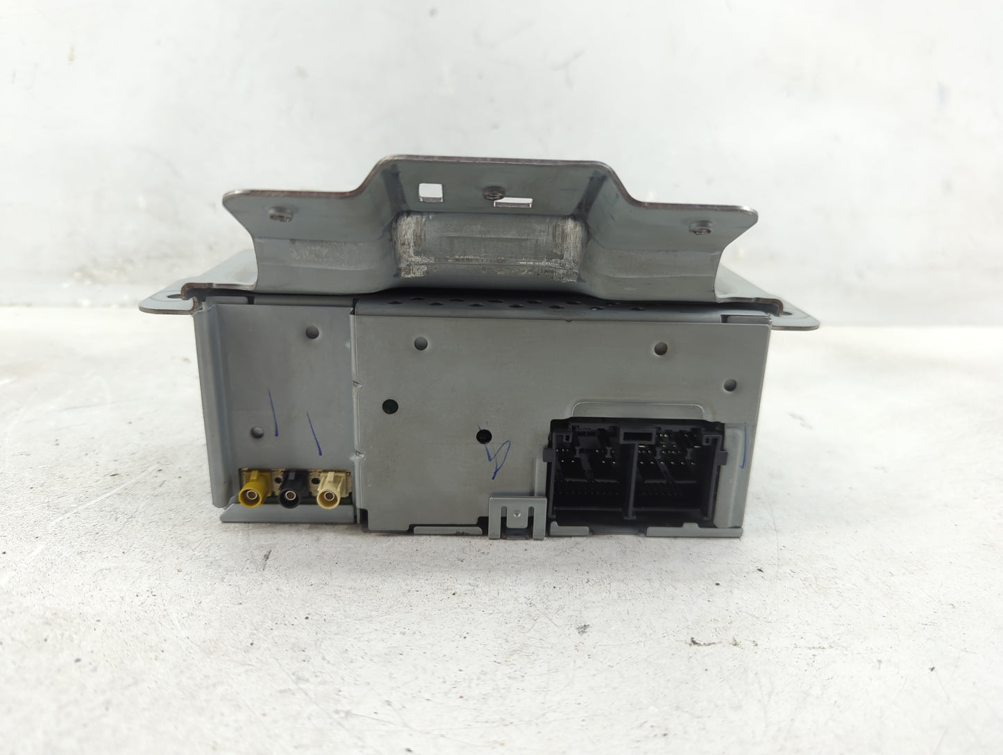 2020 Ford Ecosport Radio AM FM Cd Player Receiver Replacement P/N:LU5T-18K810-KF Fits OEM Used Auto Parts - Oemusedautoparts