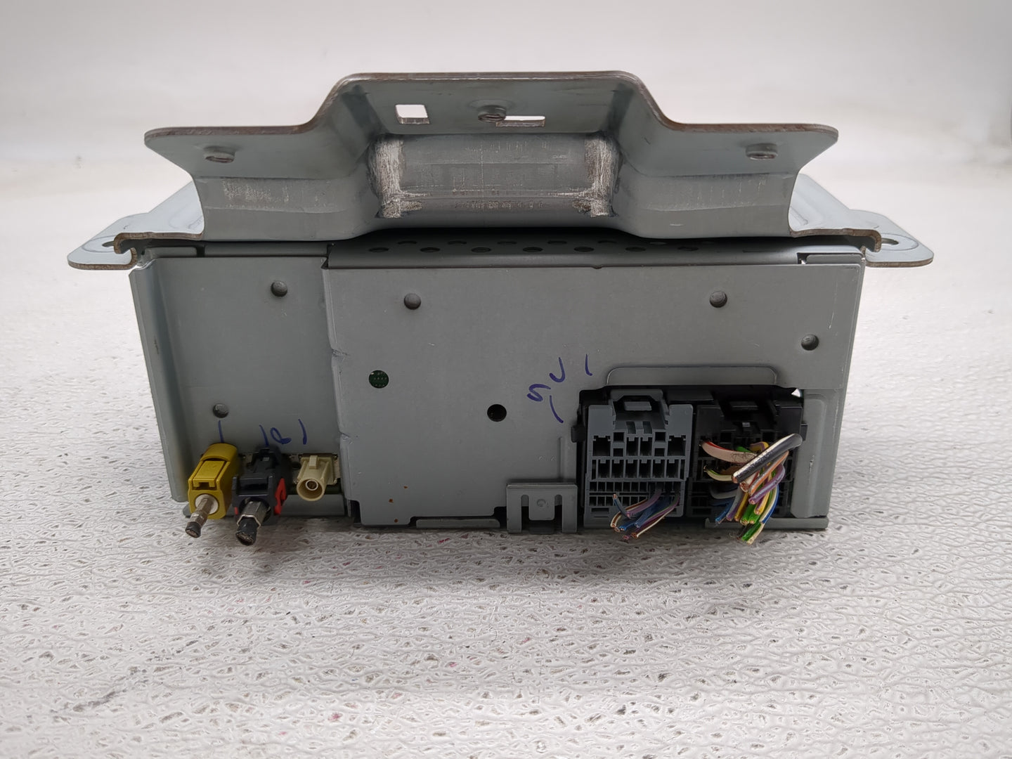2020 Ford Ecosport Radio AM FM Cd Player Receiver Replacement P/N:LU5T-18K810-KF Fits OEM Used Auto Parts - Oemusedautoparts