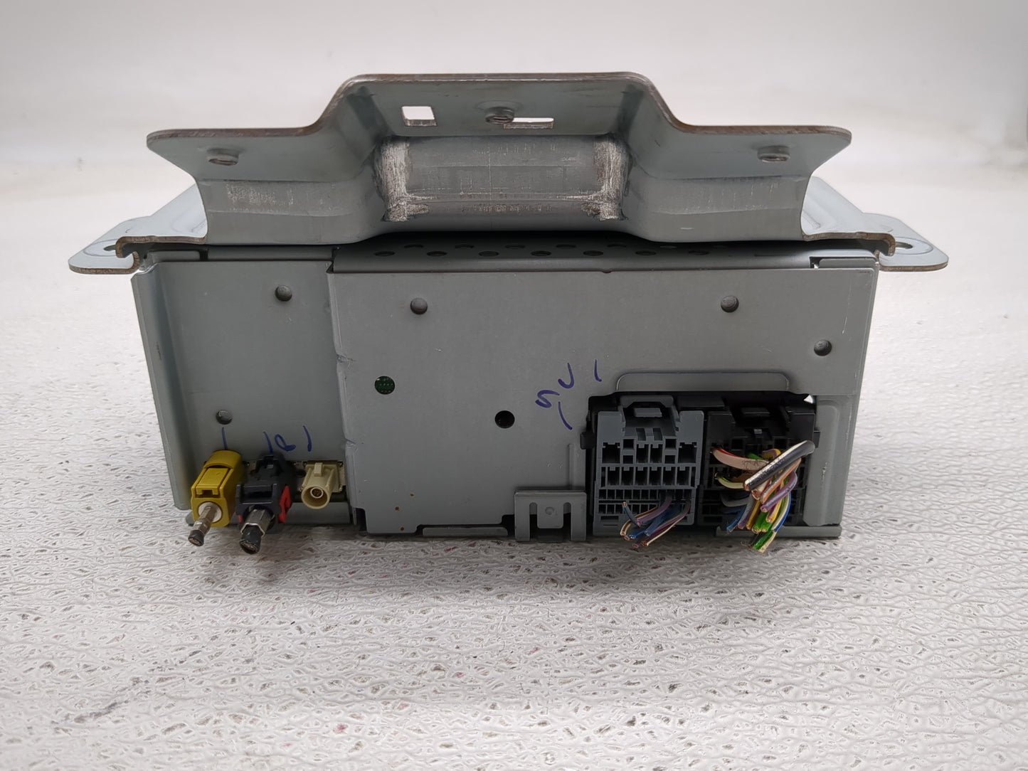 2020 Ford Ecosport Radio AM FM Cd Player Receiver Replacement P/N:LU5T-18K810-KF Fits OEM Used Auto Parts - Oemusedautoparts