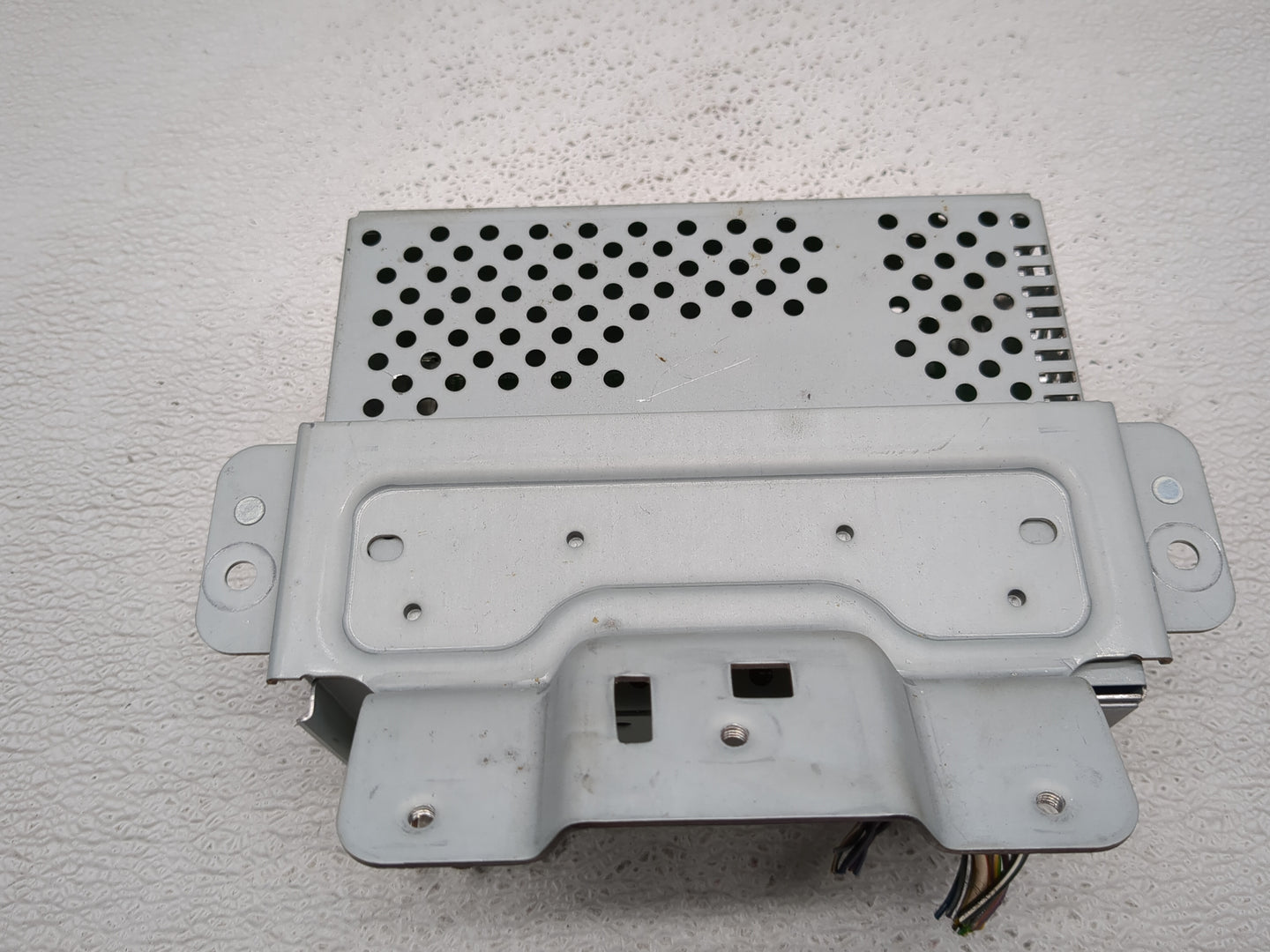 2020 Ford Ecosport Radio AM FM Cd Player Receiver Replacement P/N:LU5T-18K810-KF Fits OEM Used Auto Parts - Oemusedautoparts