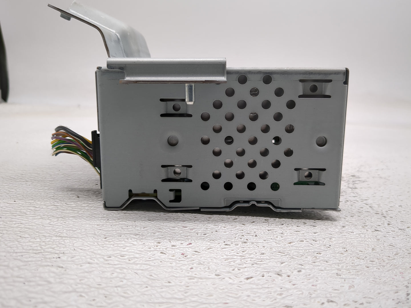 2020 Ford Ecosport Radio AM FM Cd Player Receiver Replacement P/N:LU5T-18K810-KF Fits OEM Used Auto Parts - Oemusedautoparts