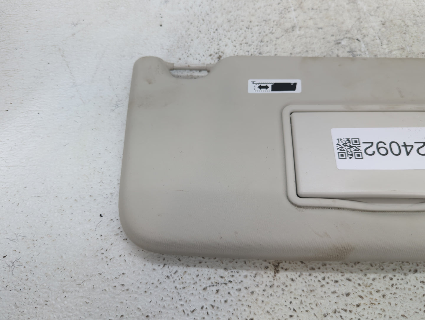 2019-2020 Ford Ecosport Sun Visor Shade Replacement Passenger Right Mirror Fits Fits 2019 2020 OEM Used Auto Parts - Oemused