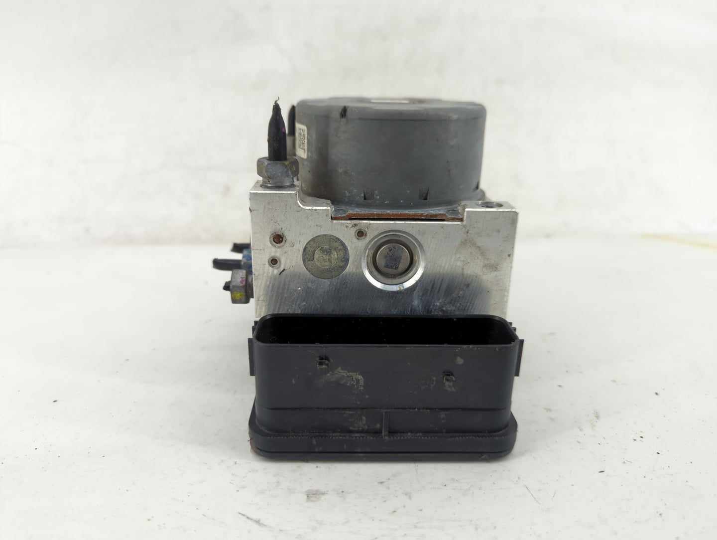 2018-2020 Ford Ecosport ABS Pump Control Module Replacement P/N:GN15-2B373-EA Fits Fits 2018 2019 2020 OEM Used Auto Parts -