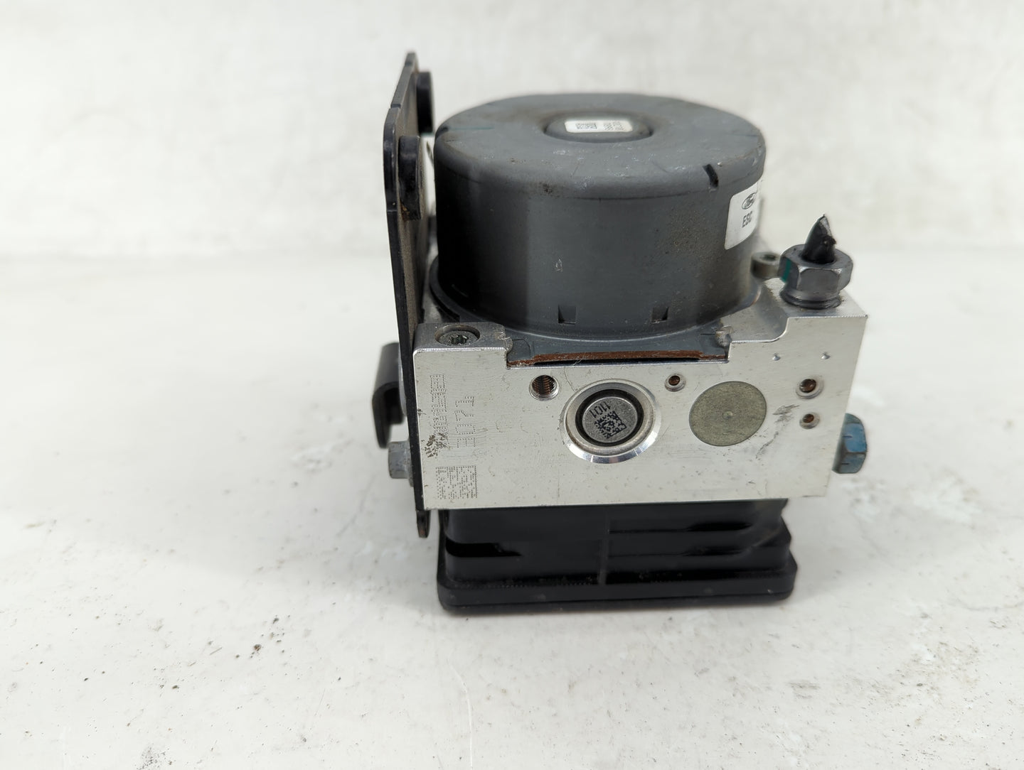 2018-2020 Ford Ecosport ABS Pump Control Module Replacement P/N:GN15-2C219-EA Fits Fits 2018 2019 2020 OEM Used Auto Parts -
