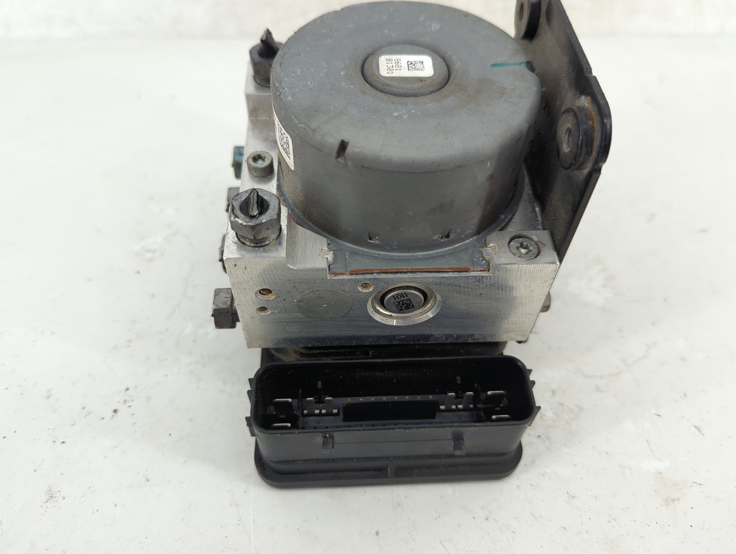 2018-2020 Ford Ecosport ABS Pump Control Module Replacement P/N:GN15-2C219-EA Fits Fits 2018 2019 2020 OEM Used Auto Parts -