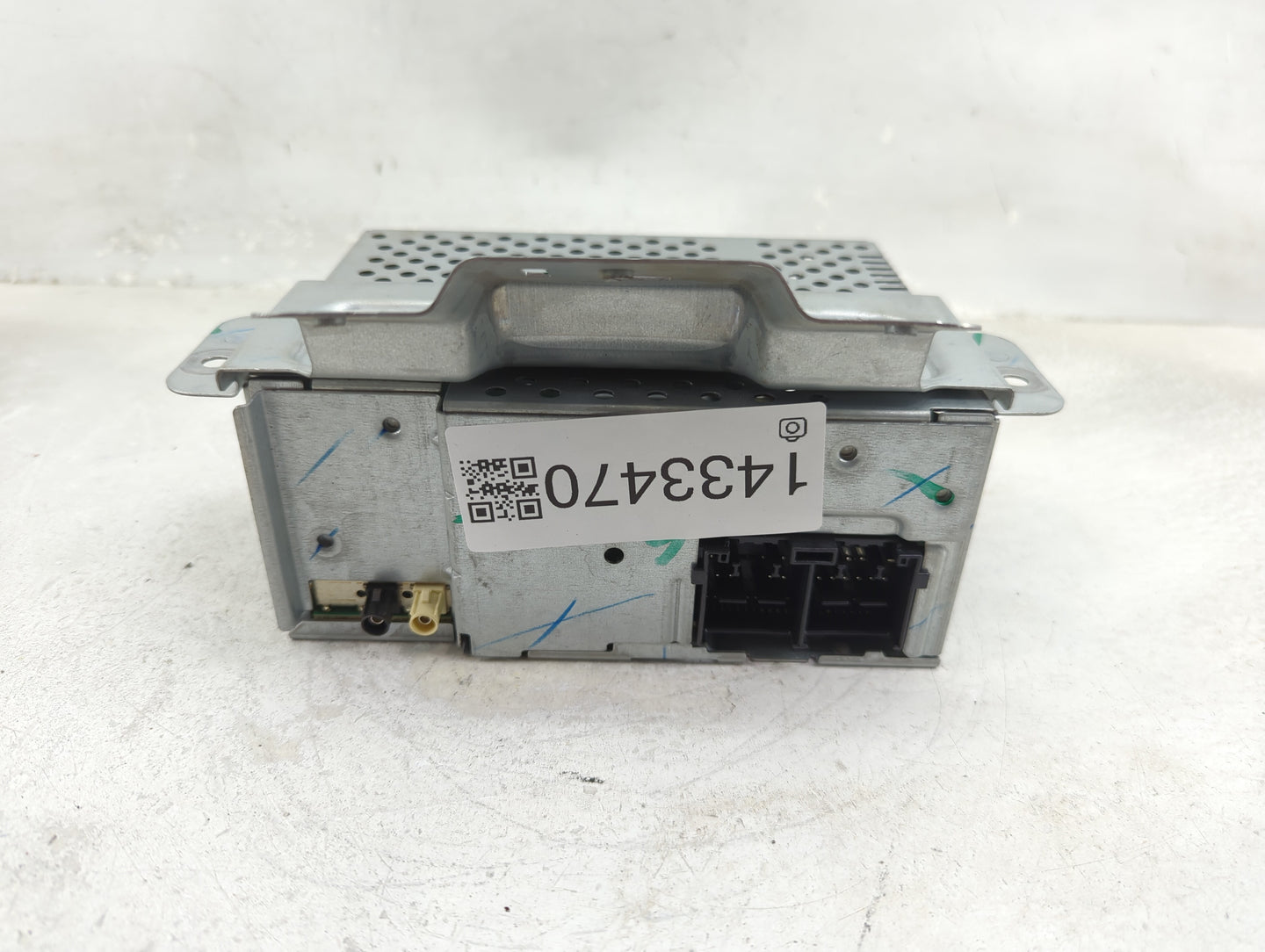 2018-2022 Ford Ecosport Radio AM FM Cd Player Receiver Replacement P/N:HNFSZ00BCV3 HN1T-18C815-FS Fits OEM Used Auto Parts -