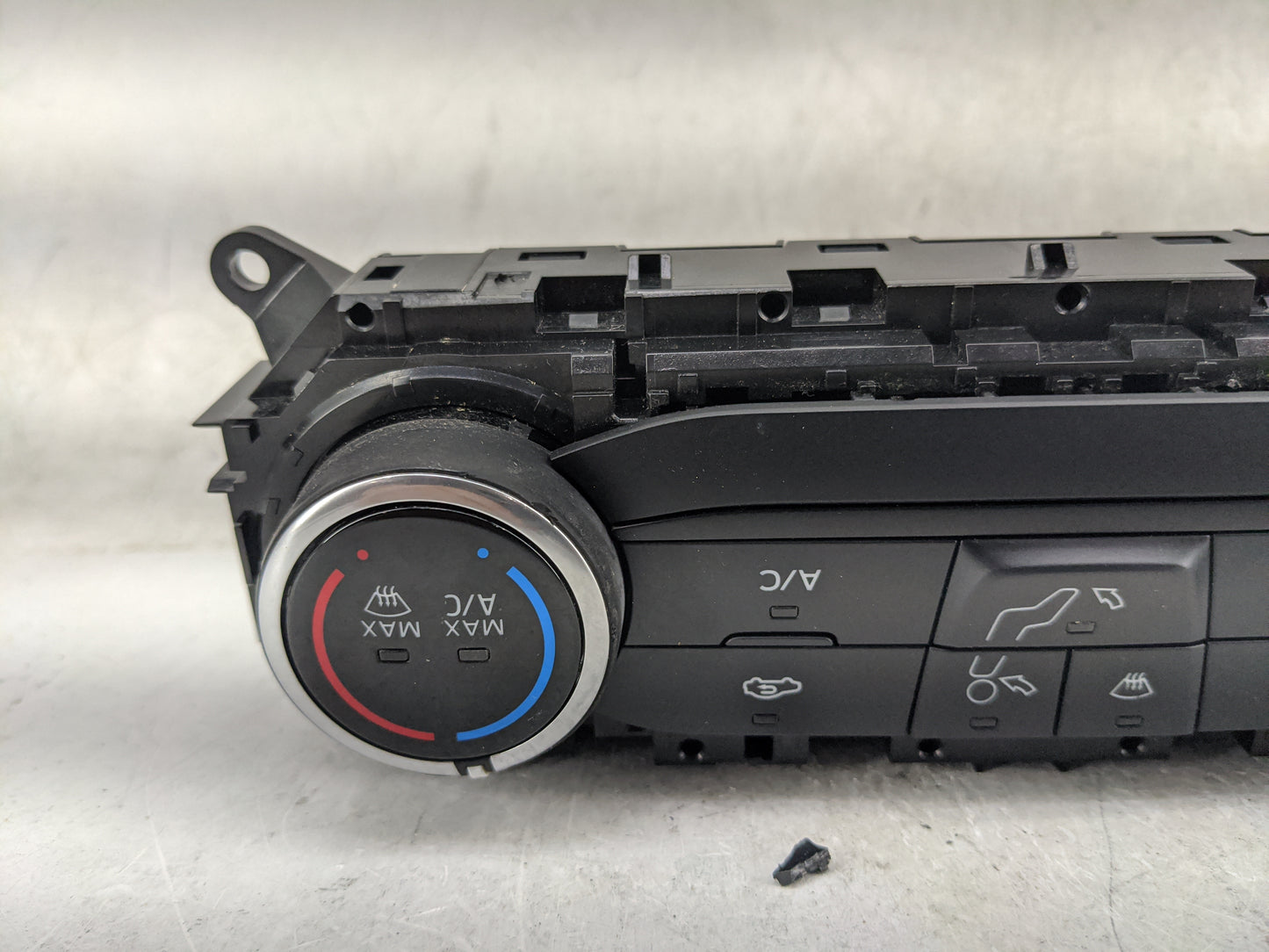 2018-2020 Ford Ecosport Climate Control Module Temperature AC/Heater Replacement P/N:B515 AC E174005 C Fits Fits 2018 2019 2