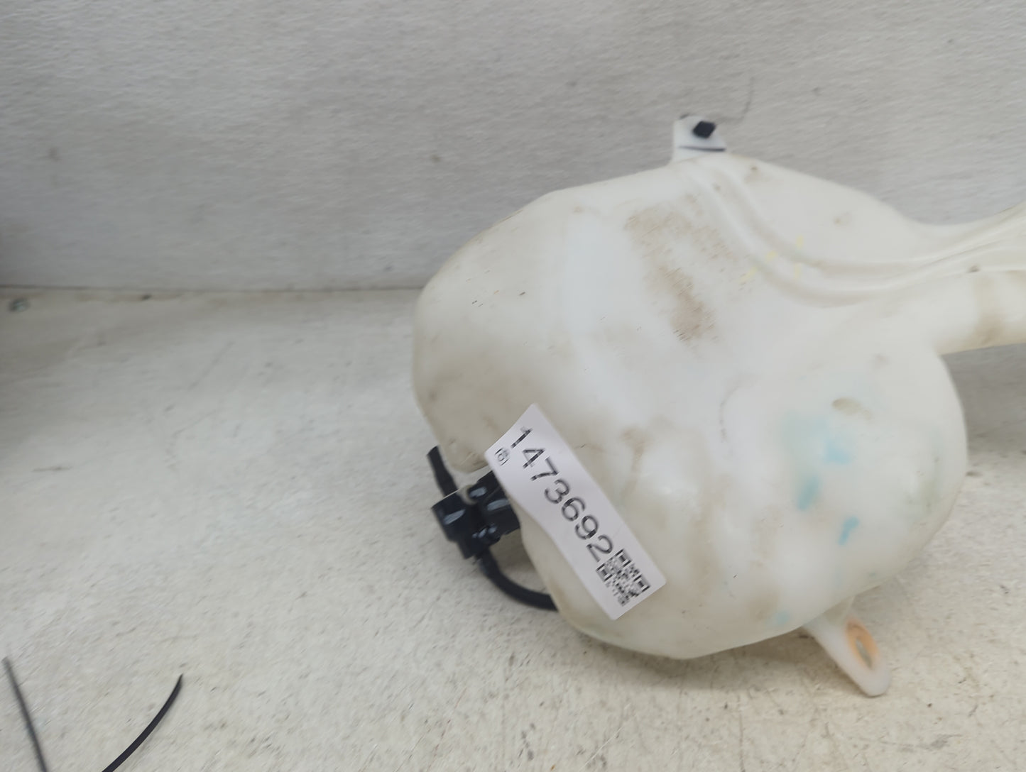 2018-2022 Ford Ecosport Windshield Washer Fluid Reservoir Bottle Oem 1473692 - Oemusedautoparts1.com