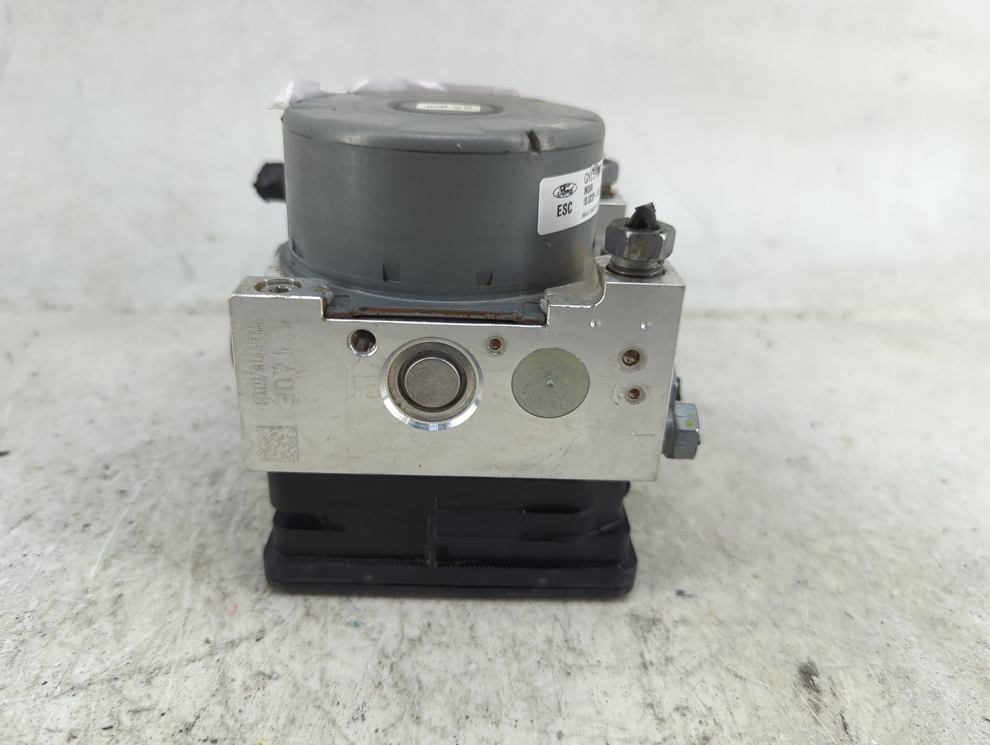2018-2020 Ford Ecosport ABS Pump Control Module Replacement P/N:GN15-2C219-EA GN15-2C373-EA Fits Fits 2018 2019 2020 OEM Use