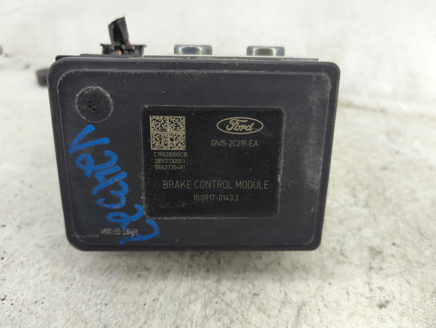 2018-2020 Ford Ecosport ABS Pump Control Module Replacement P/N:GN15-2C219-EA GN15-2C373-EA Fits Fits 2018 2019 2020 OEM Use