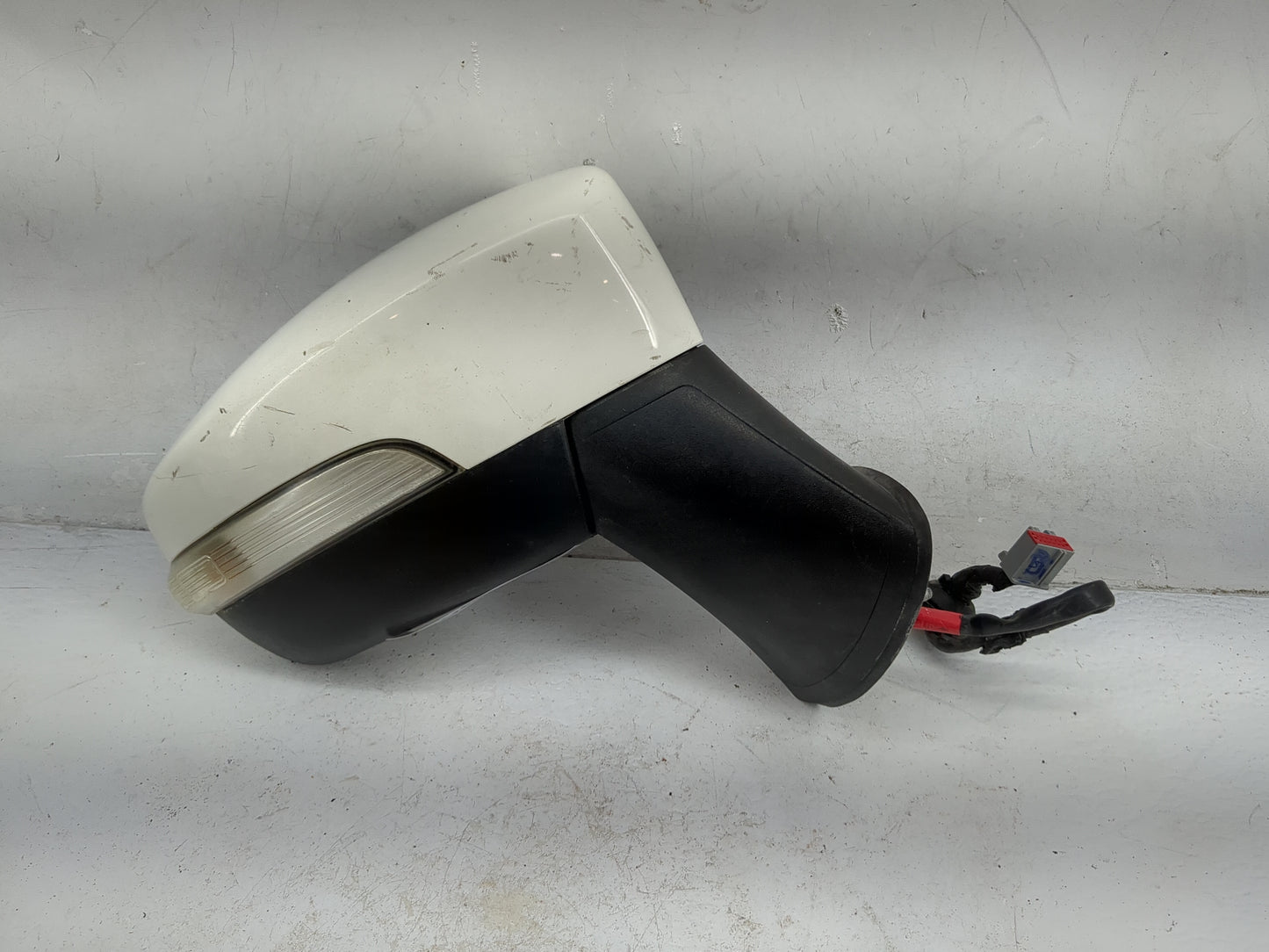 2018-2022 Ford Ecosport Driver Side View Mirror - Left Door Mirror OEM Used - Oemusedautoparts1.com