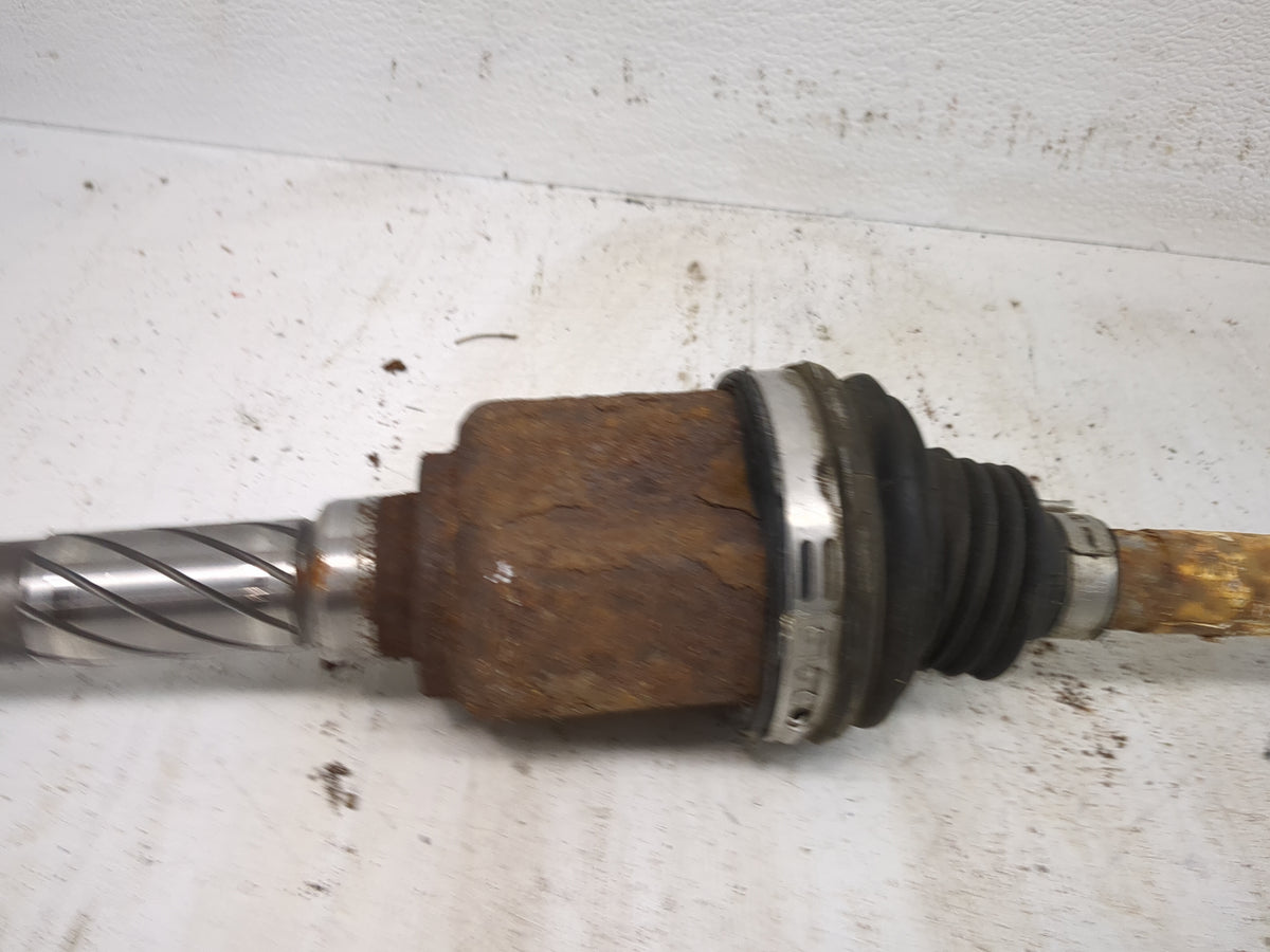 2018-2022 Ford Ecosport Axle Shaft Rear Passenger Cv C/v - Oemusedautoparts1.com