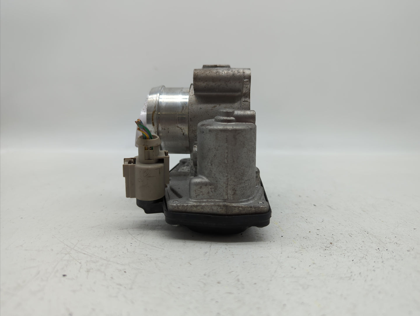 2018 Ford Ecosport Throttle Body P/N:CM5G-9F991-GA Fits OEM Used Auto Parts - Oemusedautoparts1.com