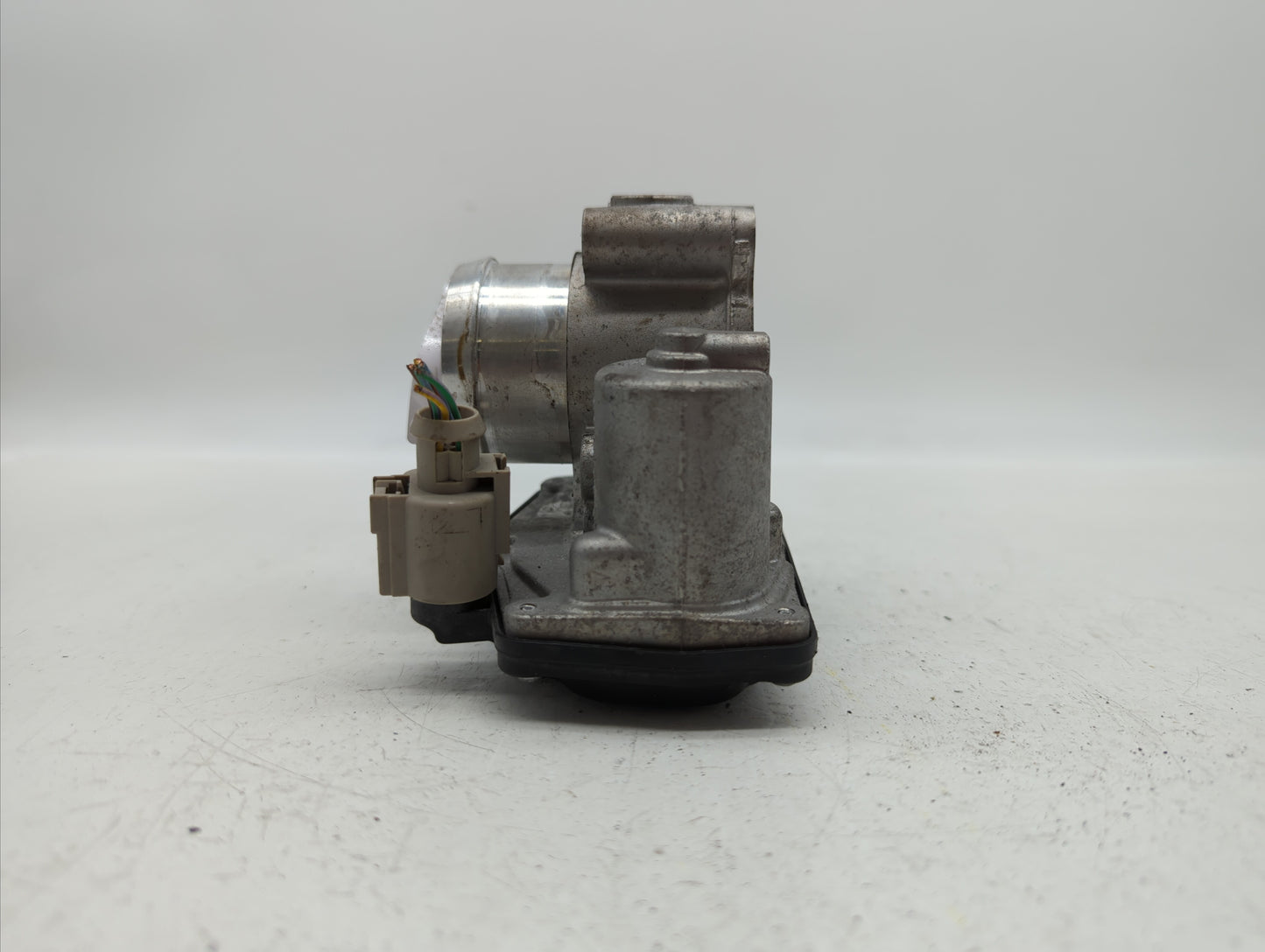 2018 Ford Ecosport Throttle Body P/N:CM5G-9F991-GA Fits OEM Used Auto Parts - Oemusedautoparts1.com