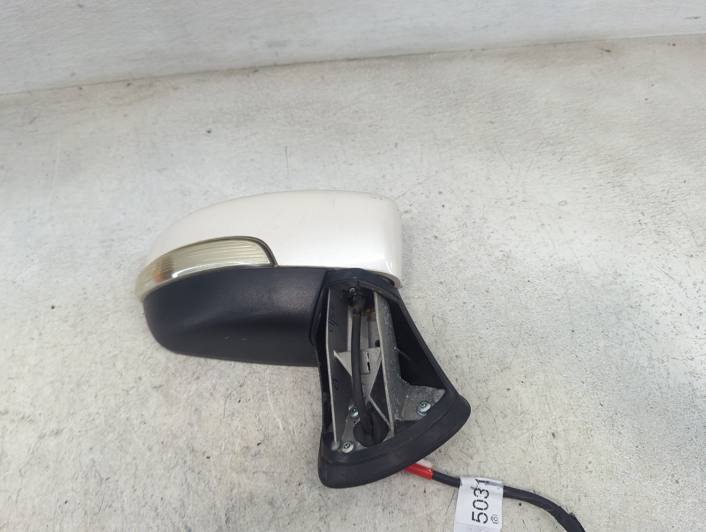 2018-2022 Ford Ecosport Passenger Side View Mirror - Right Door Mirror OEM Used - Oemusedautoparts1.com