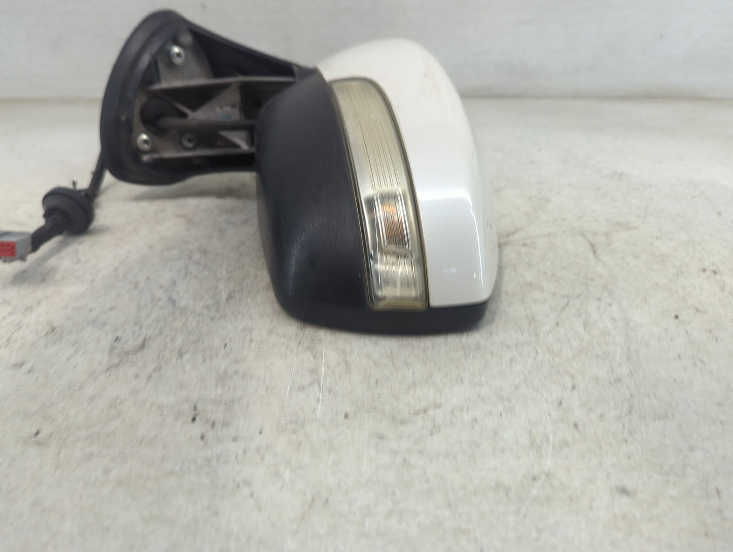 2018-2022 Ford Ecosport Driver Side View Mirror - Left Door Mirror OEM Used - Oemusedautoparts1.com
