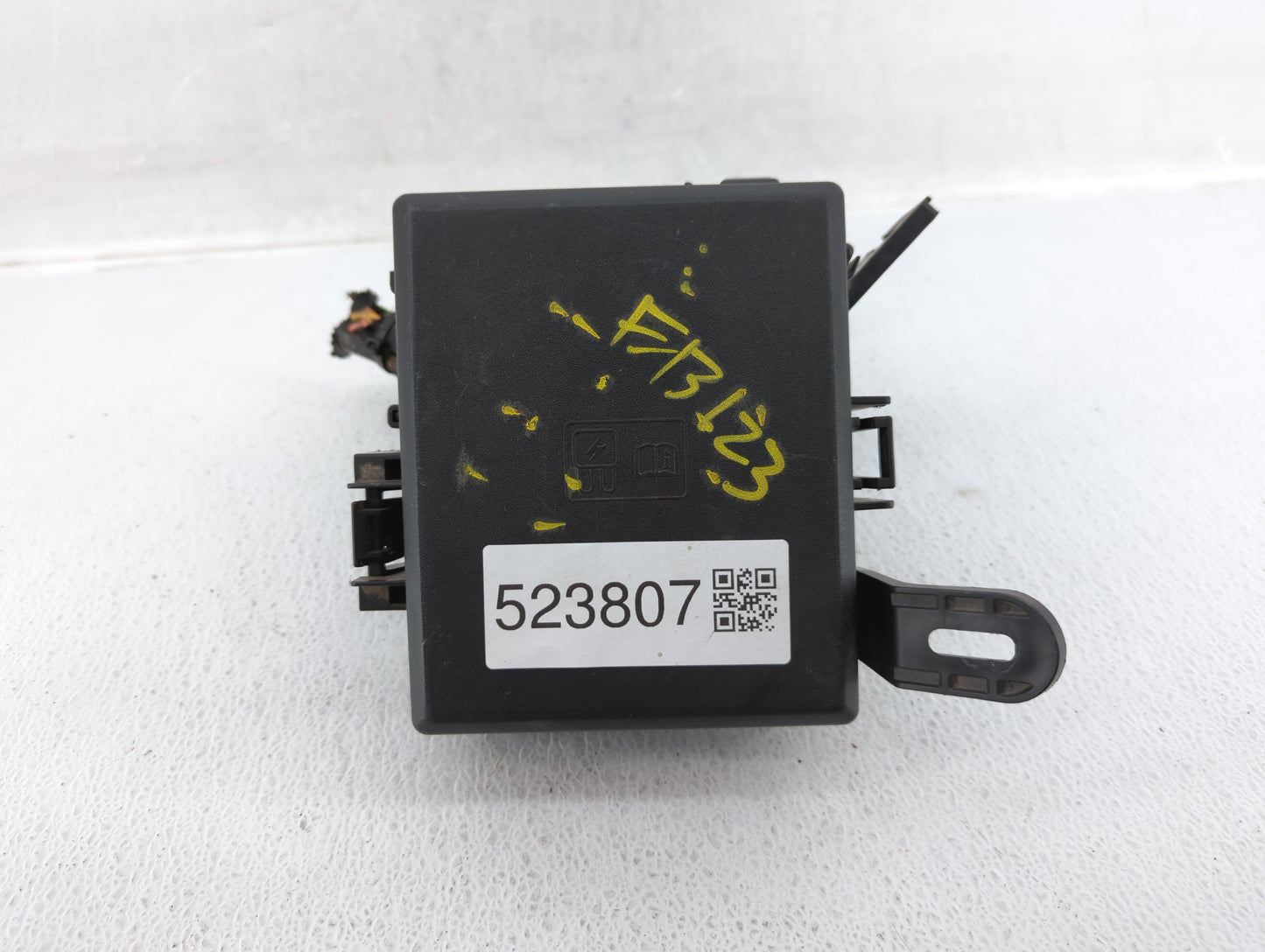 2018-2020 Ford Ecosport Fusebox Fuse Box Panel Relay Module Fits Fits 2018 2019 2020 OEM Used Auto Parts - Oemusedautoparts1