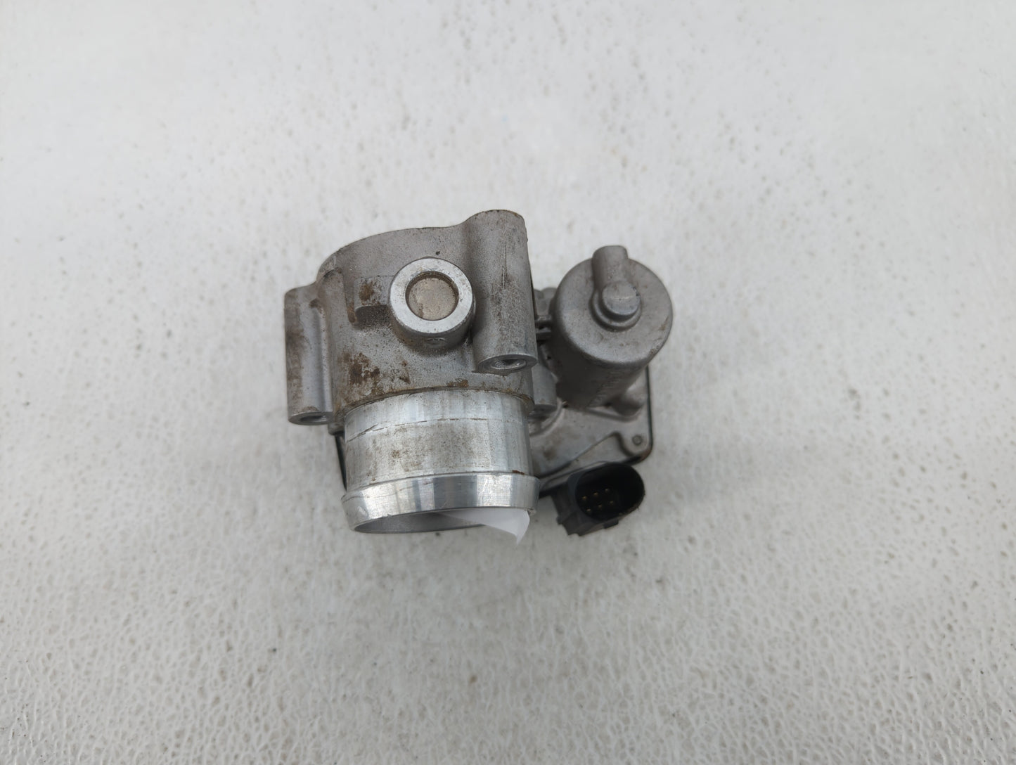 2018-2021 Ford Ecosport Throttle Body P/N:CM5G-9F991-GA Fits Fits 2018 2019 2020 2021 OEM Used Auto Parts - Oemusedautoparts