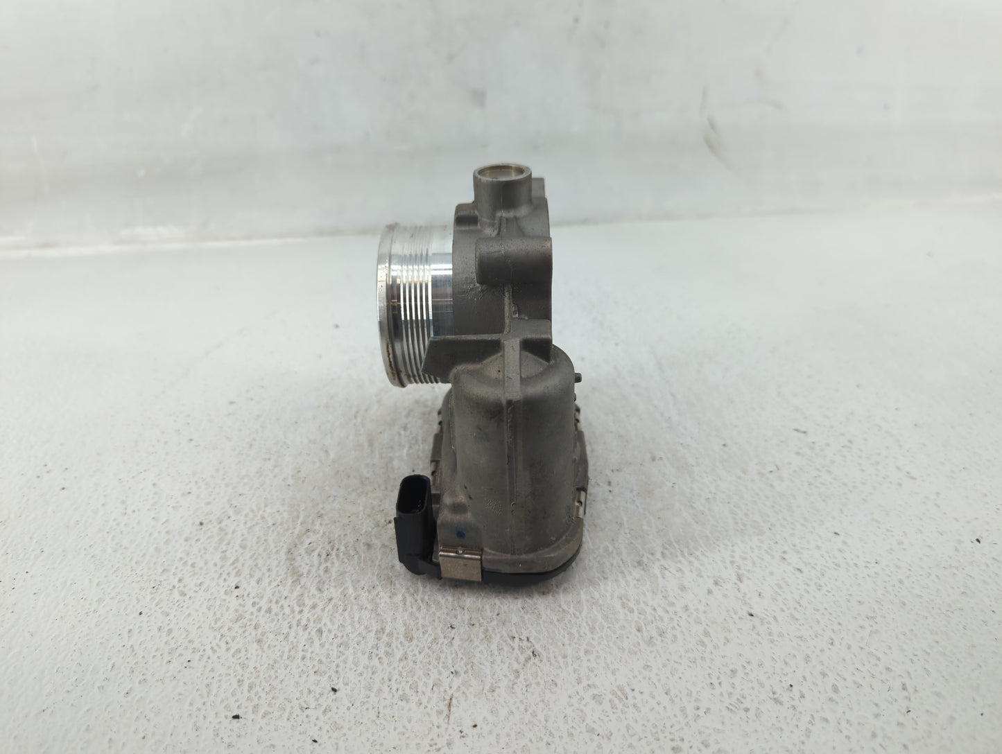 2018-2022 Ford Ecosport Throttle Body P/N:DS7E-9F991-BB Fits Fits 2014 2015 2016 2017 2018 2019 2020 2021 2022 OEM Used Auto