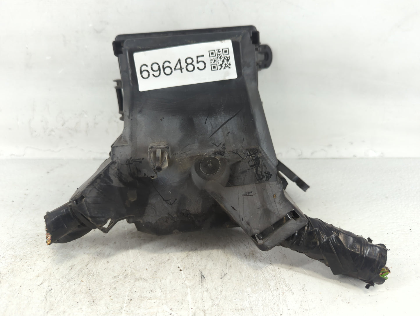 2018-2020 Ford Ecosport Fusebox Fuse Box Panel Relay Module P/N:GN15-12A581-LZH Fits Fits 2018 2019 2020 OEM Used Auto Parts