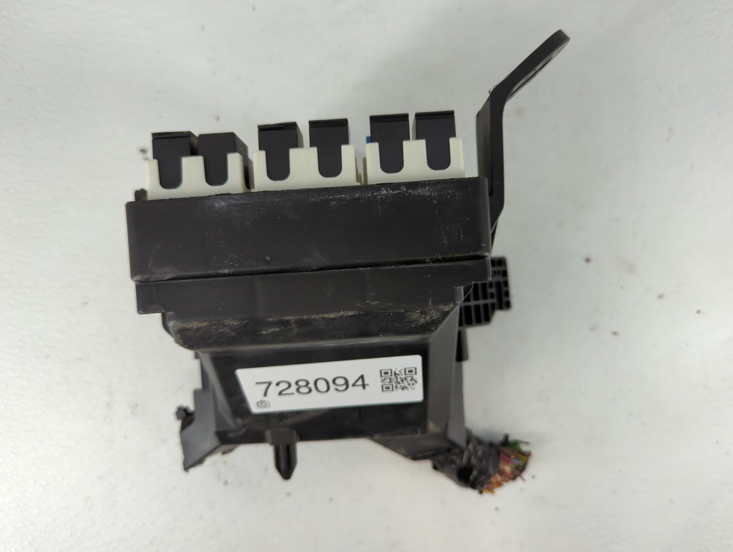 2018-2020 Ford Ecosport Fusebox Fuse Box Panel Relay Module Fits Fits 2018 2019 2020 OEM Used Auto Parts - Oemusedautoparts1