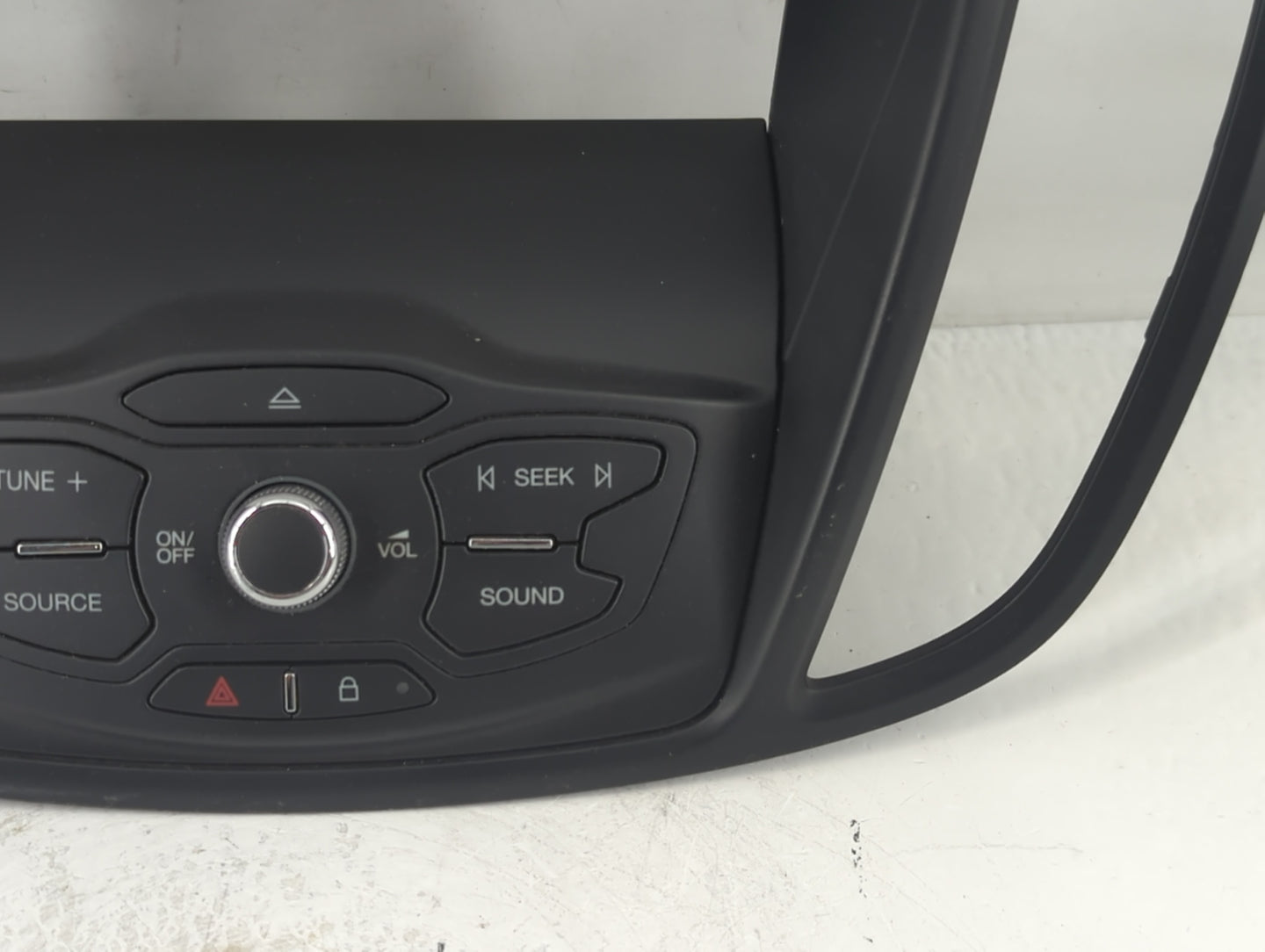 2018-2020 Ford Ecosport Radio AM FM Cd Player Receiver Replacement P/N:CJ54 18835-CCW Fits Fits 2018 2019 2020 OEM Used Auto