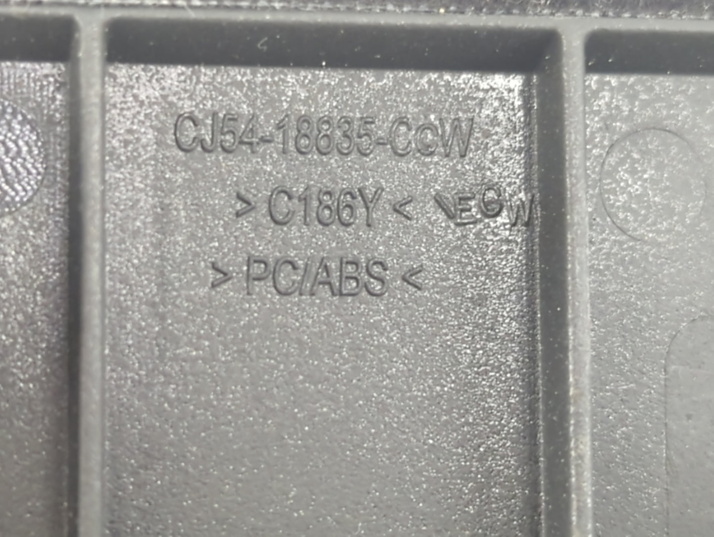 2018-2020 Ford Ecosport Radio AM FM Cd Player Receiver Replacement P/N:CJ54 18835-CCW Fits Fits 2018 2019 2020 OEM Used Auto
