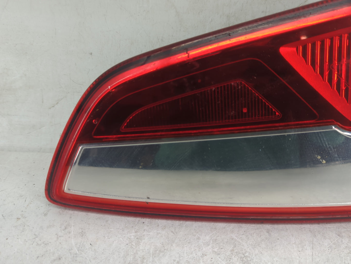 2018 Ford Ecosport Driver Left Side Tail Light Taillight Deck Lid Mounted - Oemusedautoparts1.com