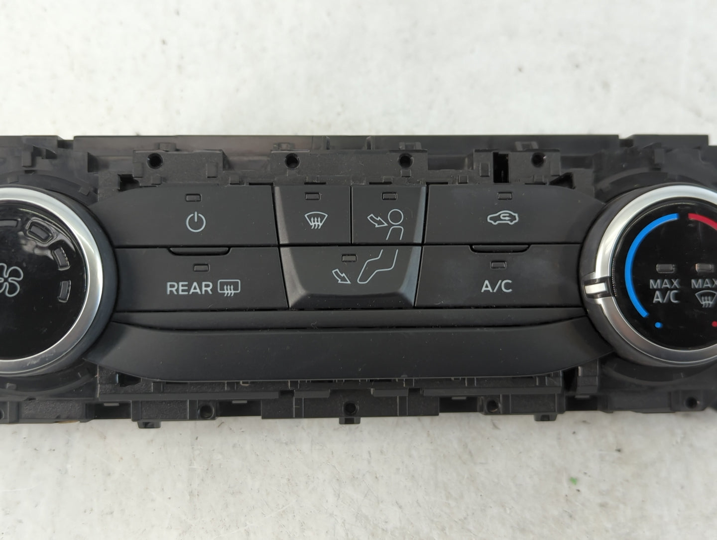 2018-2020 Ford Ecosport Climate Control Module Temperature AC/Heater Replacement P/N:E1179823 L B515 AC Fits Fits 2018 2019 