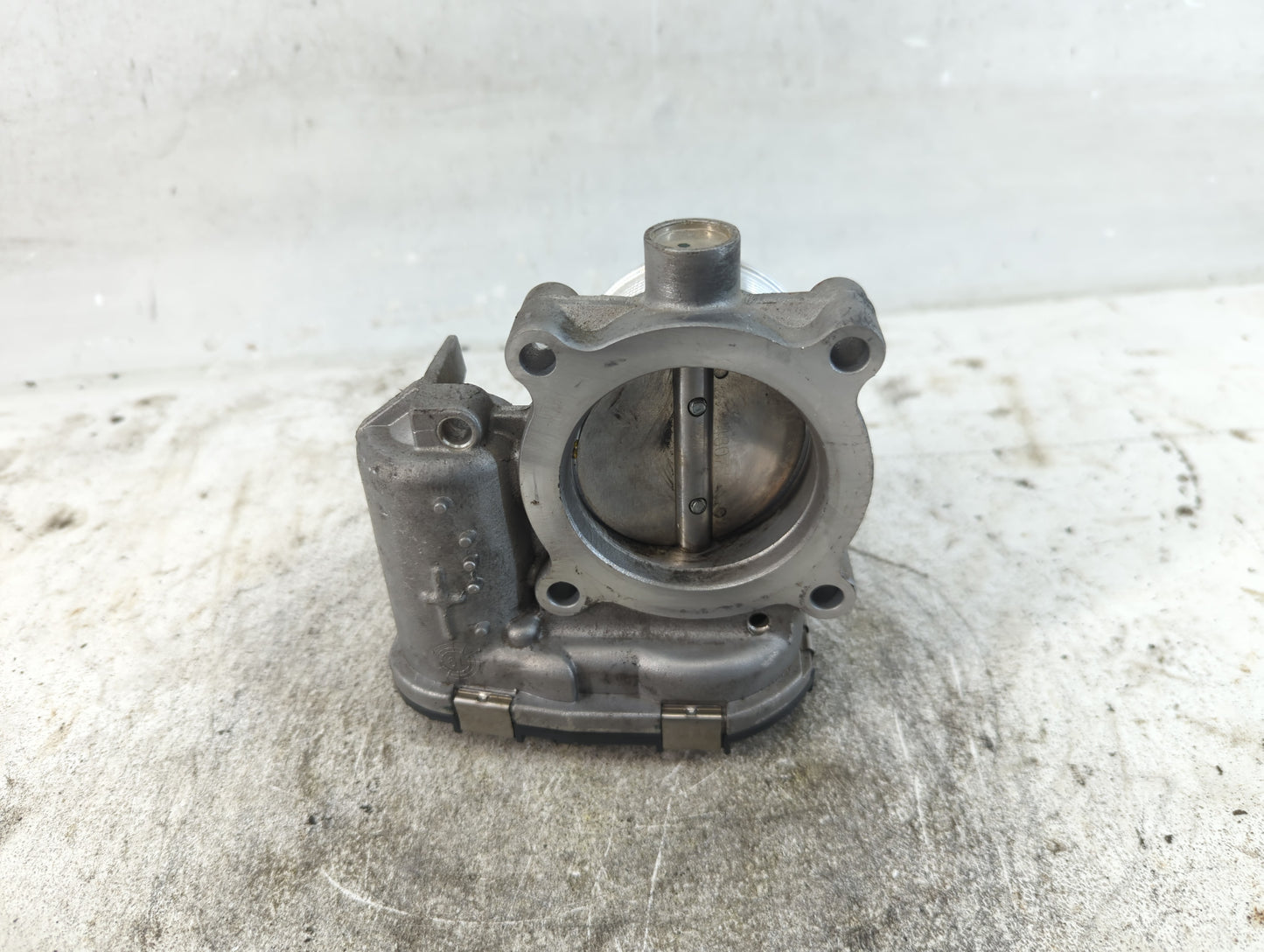 2018-2022 Ford Ecosport Throttle Body P/N:DS7E-9F991-BB Fits Fits 2014 2015 2016 2017 2018 2019 2020 2021 2022 OEM Used Auto