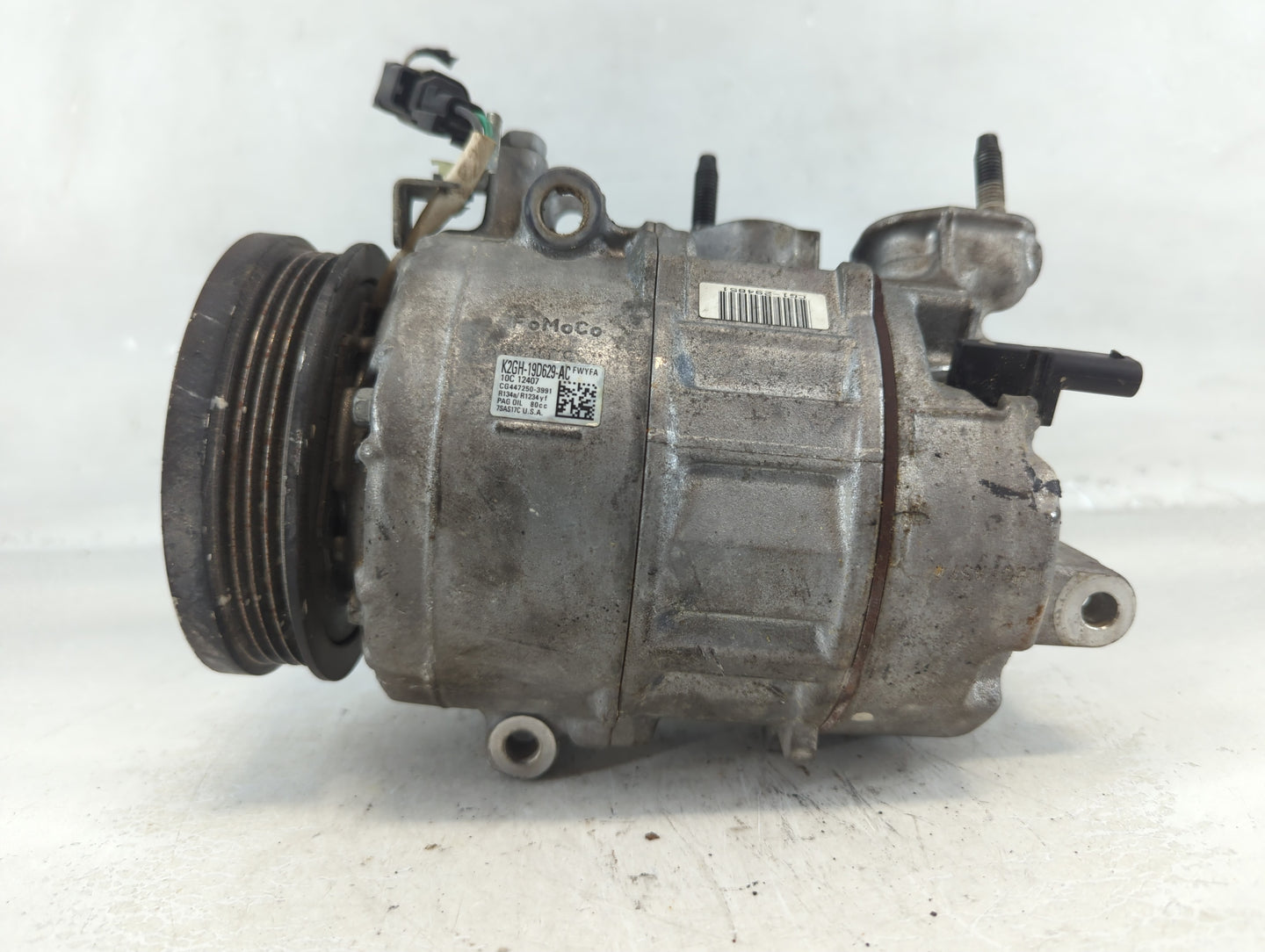 2020 Ford Edge Alternator Replacement Generator Charging Assembly Engine OEM P/N:K2GH-19D629-AC Fits OEM Used Auto Parts - O