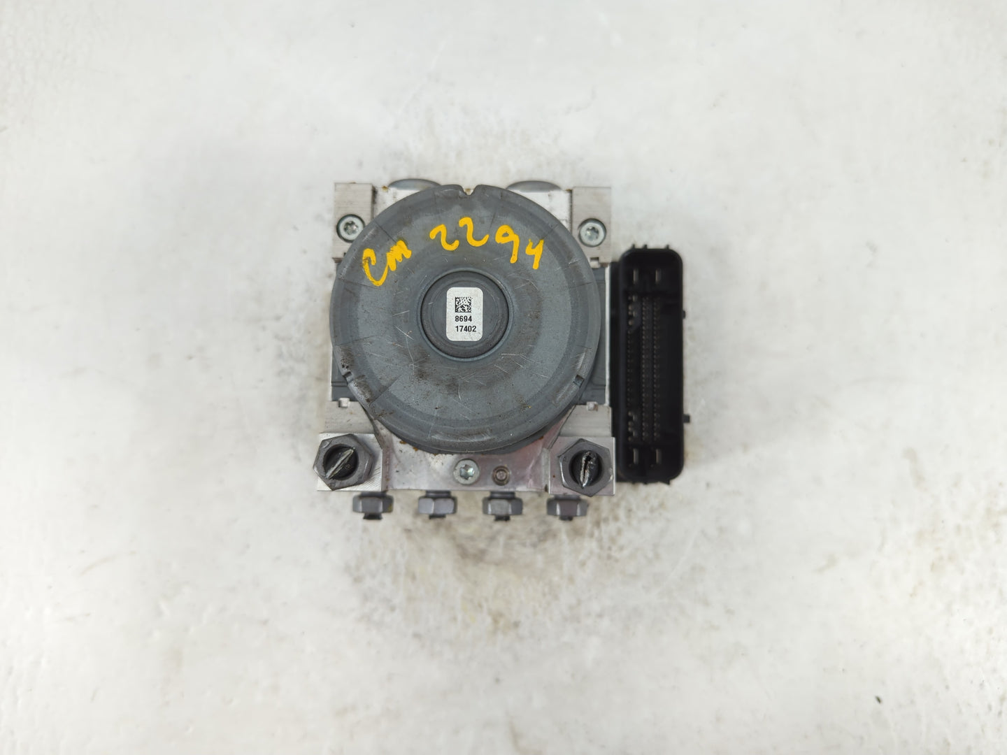 2019-2020 Ford Edge ABS Pump Control Module Replacement P/N:L2GC-2B373-BB Fits Fits 2019 2020 OEM Used Auto Parts - Oemuseda
