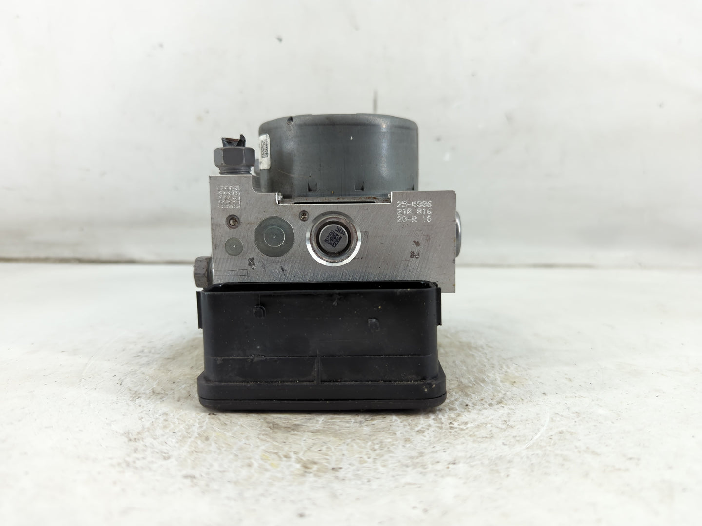 2019-2020 Ford Edge ABS Pump Control Module Replacement P/N:L2GC-2B373-BB Fits Fits 2019 2020 OEM Used Auto Parts - Oemuseda