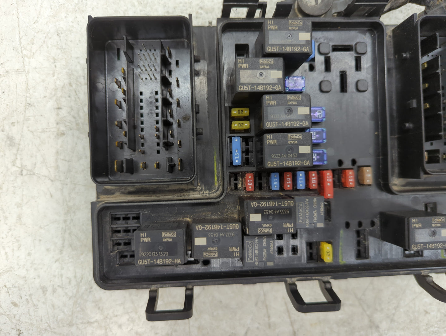 2019-2020 Ford Edge Fusebox Fuse Box Panel Relay Module P/N:G2GT-14A075AA Fits Fits 2019 2020 OEM Used Auto Parts - Oemuseda