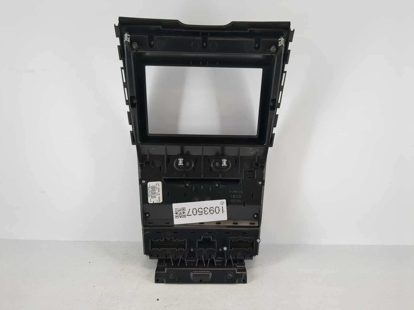 2019-2020 Ford Edge Radio AM FM Cd Player Receiver Replacement P/N:LT4T-18E245-HB Fits Fits 2019 2020 OEM Used Auto Parts - 