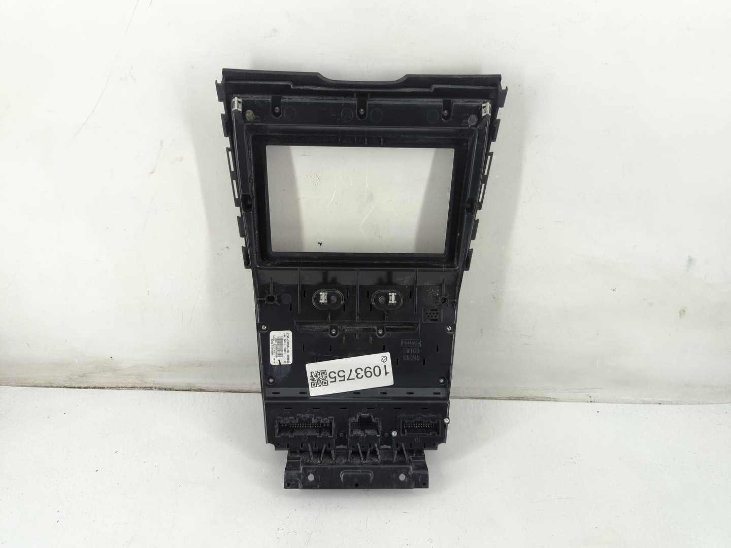 2019-2020 Ford Edge Radio AM FM Cd Player Receiver Replacement P/N:LT4T-18E245-HB Fits Fits 2019 2020 OEM Used Auto Parts - 