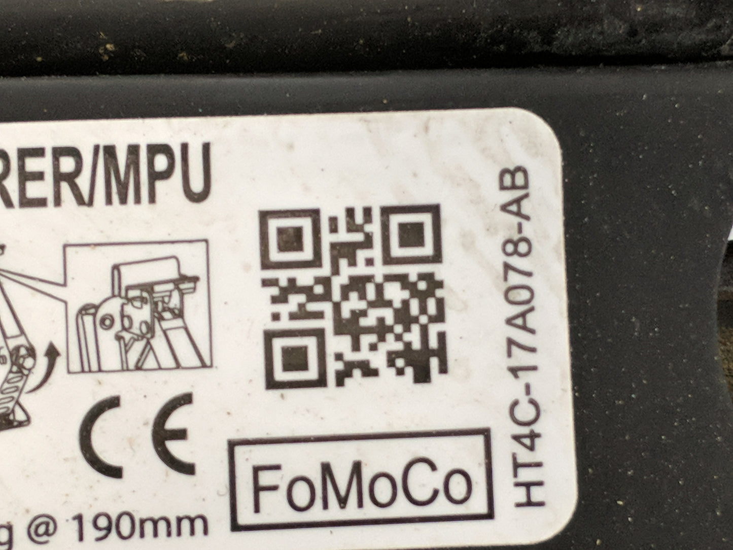 2020 Ford Edge Spare Scissor Car Jack - Oemusedautoparts1.com