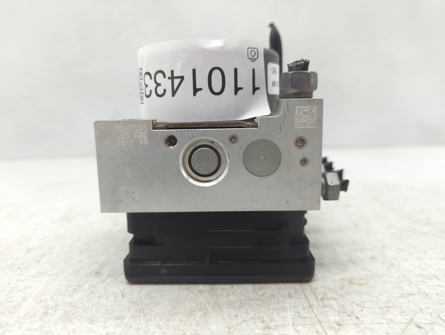 2019-2020 Ford Edge ABS Pump Control Module Replacement P/N:L2GC-2B373-DA Fits Fits 2019 2020 OEM Used Auto Parts - Oemuseda