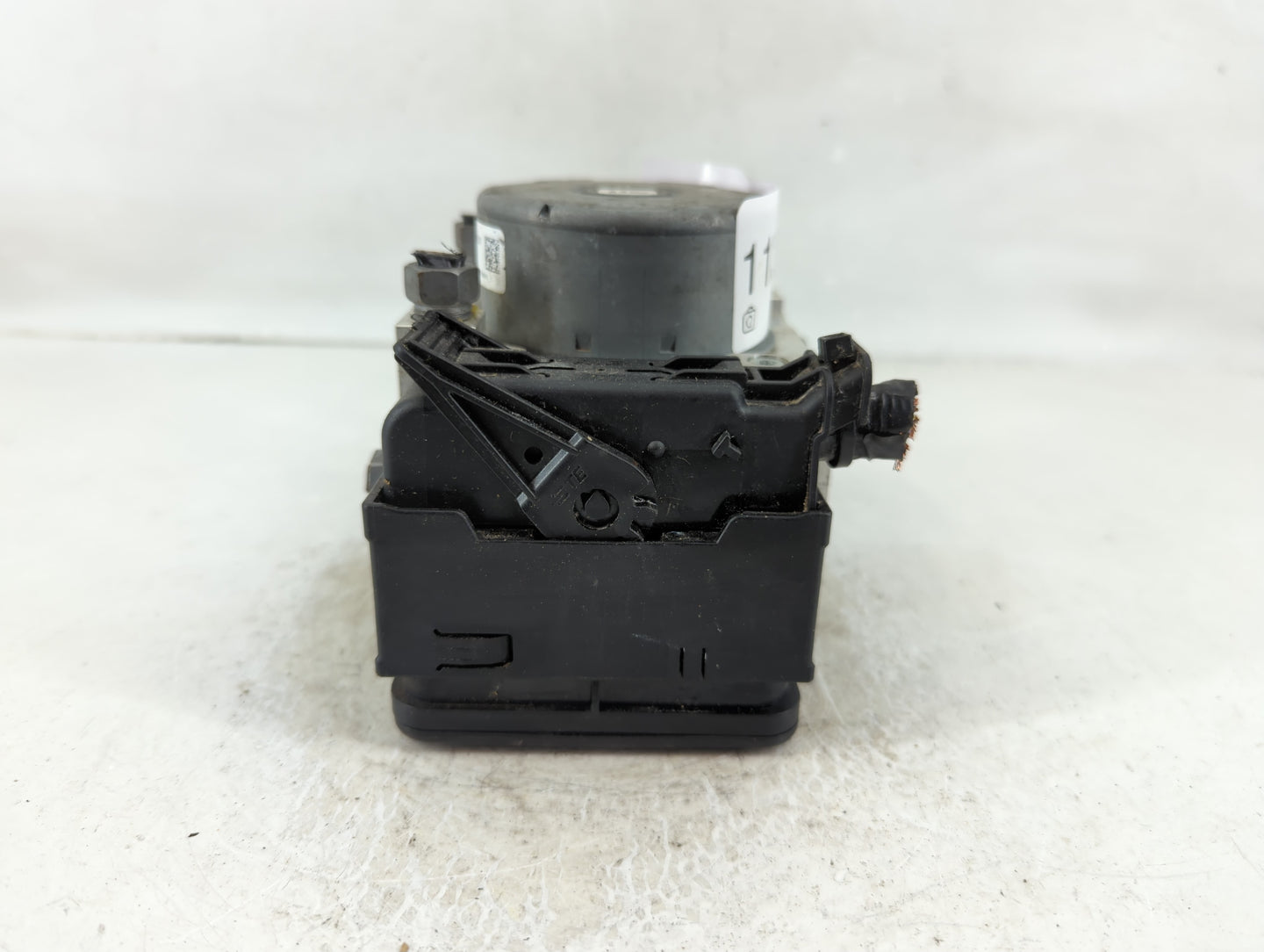 2019-2020 Ford Edge ABS Pump Control Module Replacement P/N:L2GC-2B373-BA Fits Fits 2019 2020 OEM Used Auto Parts - Oemuseda
