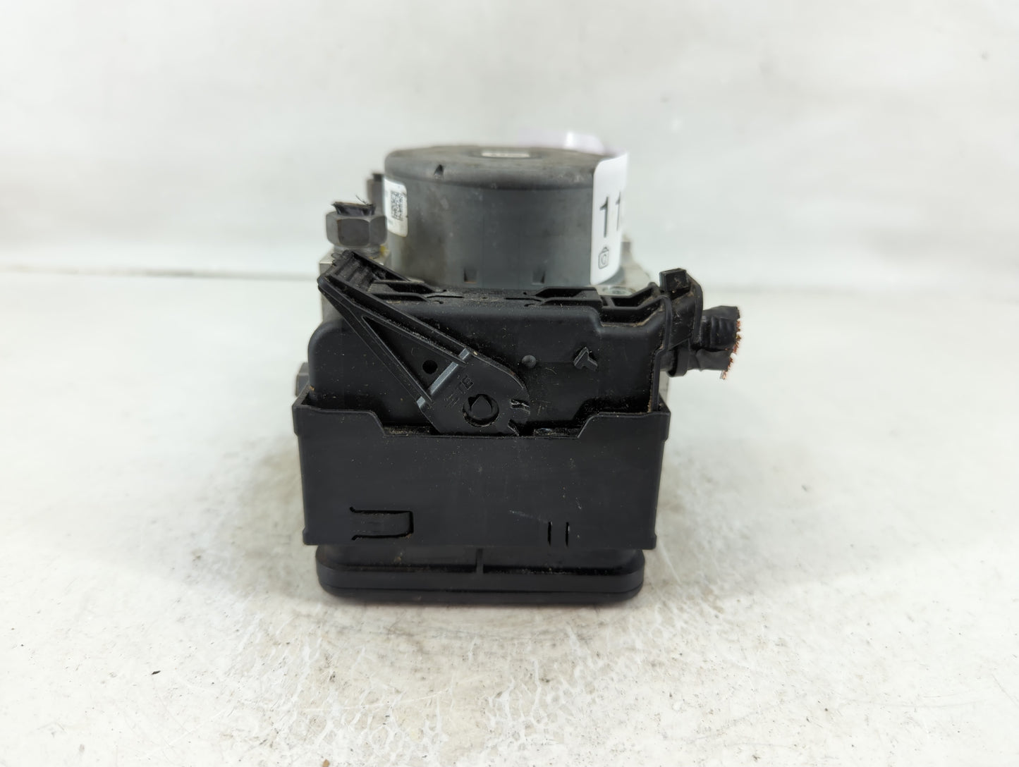 2019-2020 Ford Edge ABS Pump Control Module Replacement P/N:L2GC-2B373-BA Fits Fits 2019 2020 OEM Used Auto Parts - Oemuseda