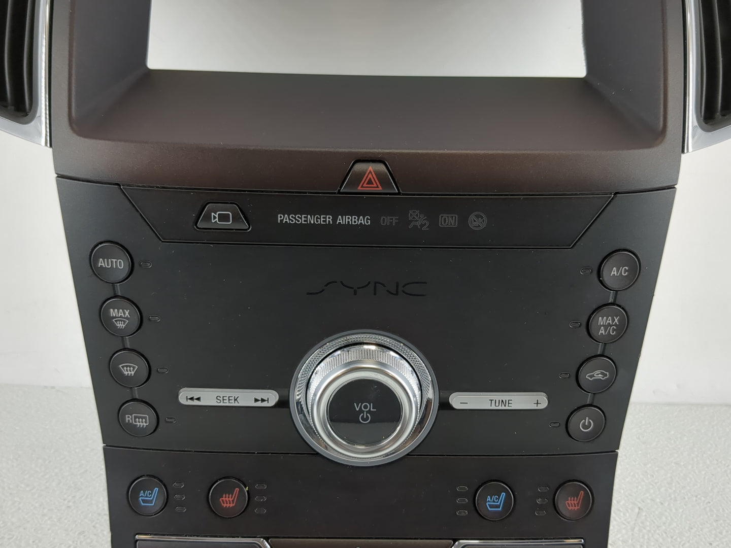 2019-2020 Ford Edge Radio AM FM Cd Player Receiver Replacement P/N:LT4T-18E245-FB Fits Fits 2019 2020 OEM Used Auto Parts - 