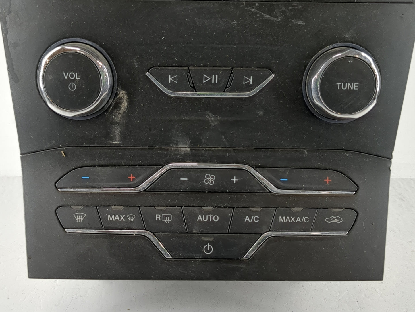 2019-2020 Ford Edge Radio AM FM Cd Player Receiver Replacement P/N:LT4T-18E245-HB Fits Fits 2019 2020 OEM Used Auto Parts - 