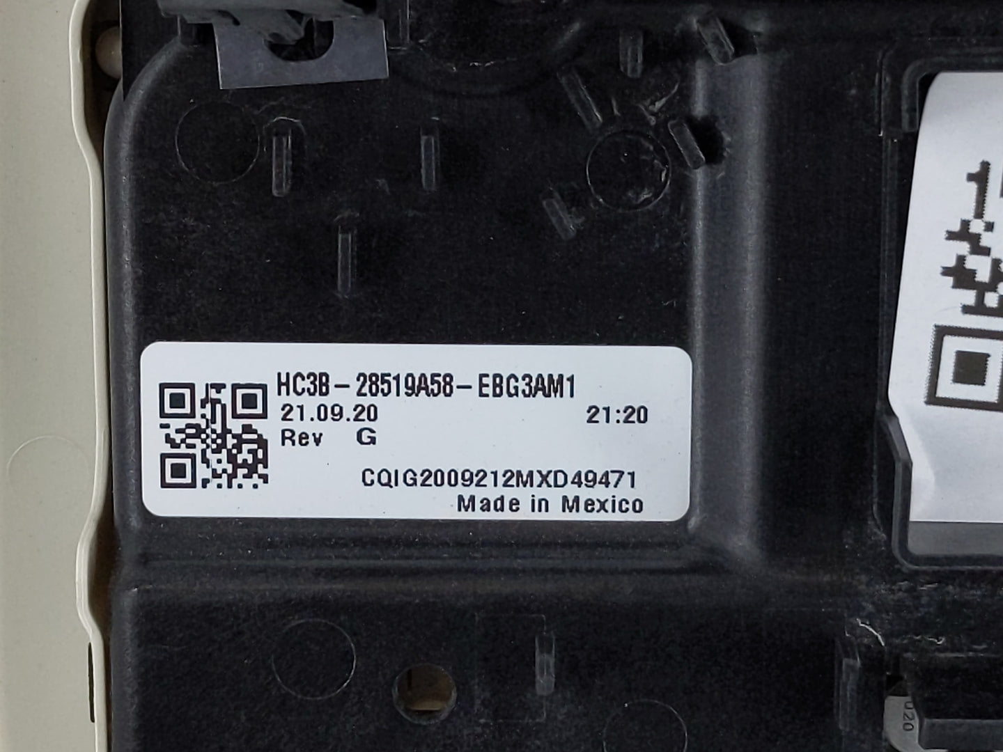 2020 Ford Edge Overhead Roof Console - Oemusedautoparts1.com