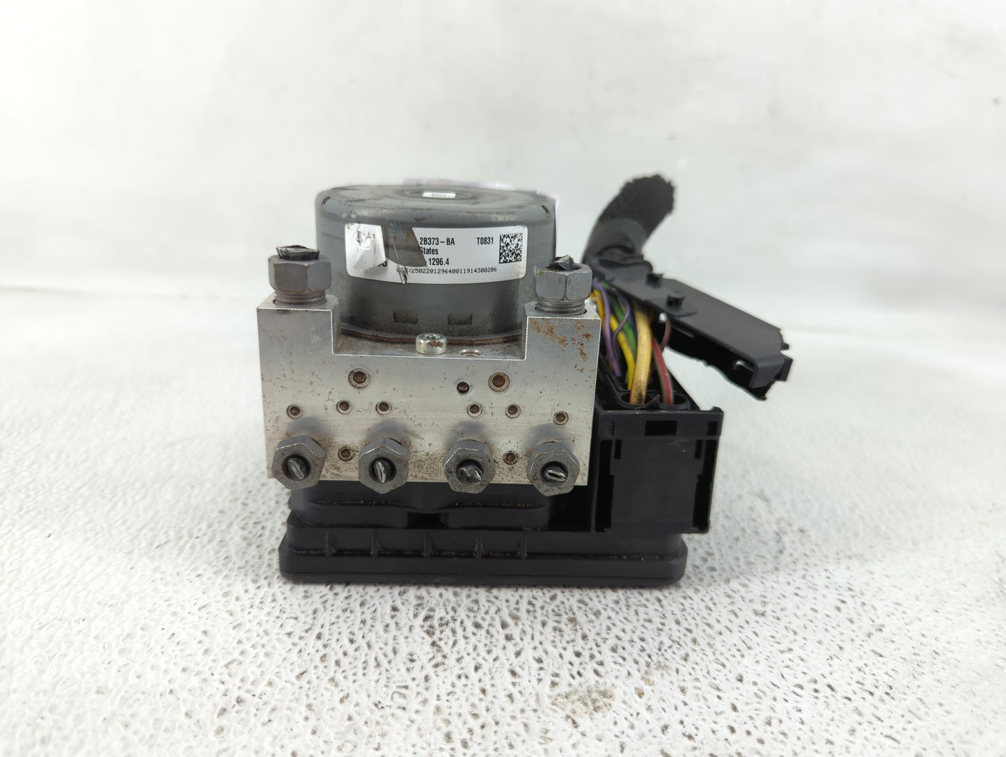 2019-2020 Ford Edge ABS Pump Control Module Replacement P/N:L2GC-2B373-BA Fits Fits 2019 2020 OEM Used Auto Parts - Oemuseda