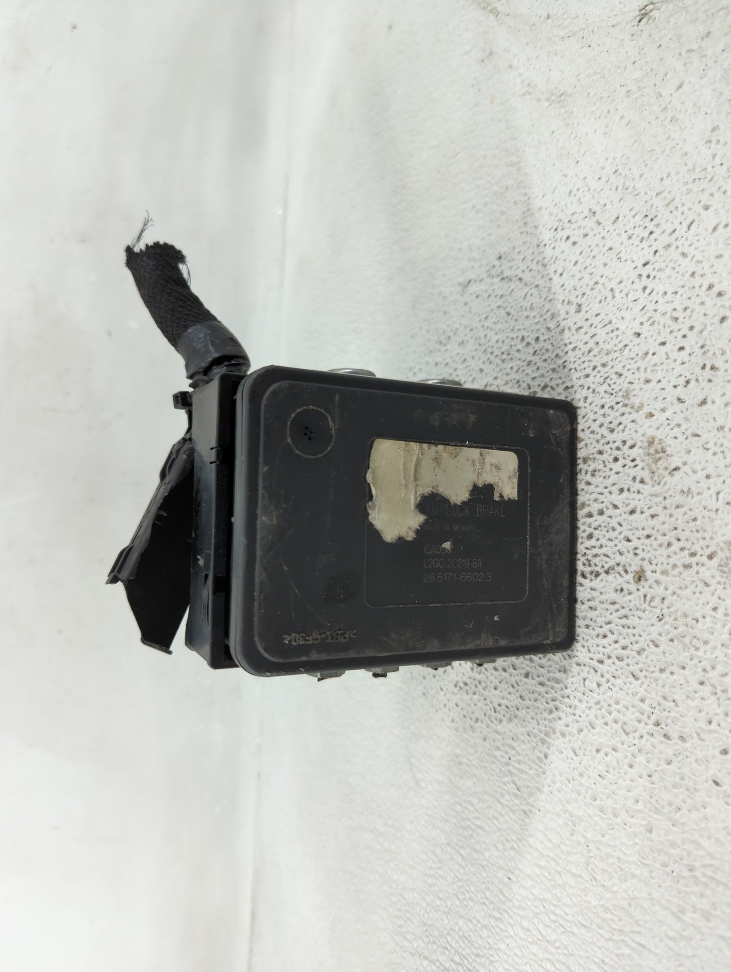 2019-2020 Ford Edge ABS Pump Control Module Replacement P/N:L2GC-2B373-BA Fits Fits 2019 2020 OEM Used Auto Parts - Oemuseda
