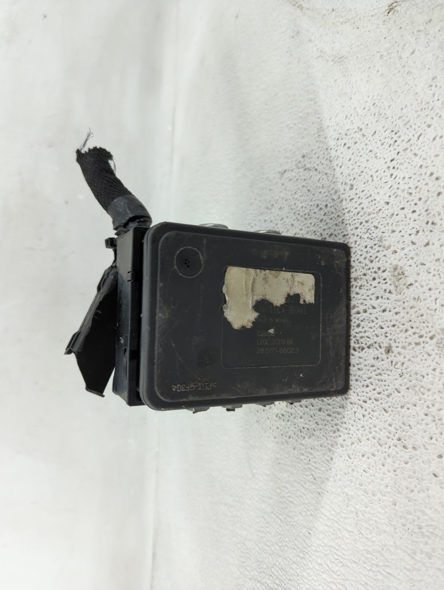 2019-2020 Ford Edge ABS Pump Control Module Replacement P/N:L2GC-2B373-BA Fits Fits 2019 2020 OEM Used Auto Parts - Oemuseda