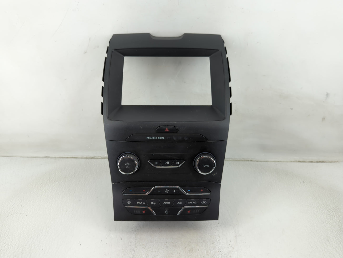 2019-2020 Ford Edge Radio AM FM Cd Player Receiver Replacement P/N:LT4T-18E245-BB Fits Fits 2019 2020 OEM Used Auto Parts - 