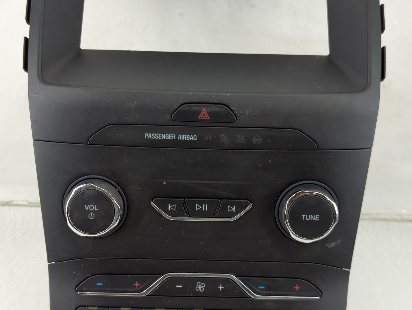 2019-2020 Ford Edge Radio AM FM Cd Player Receiver Replacement P/N:LT4T-18E245-BB Fits Fits 2019 2020 OEM Used Auto Parts - 
